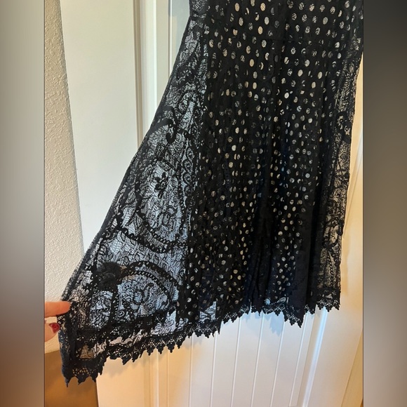 Size XL- black and white polka dot dress with lace overlay - so cute! - Picture 4 of 5